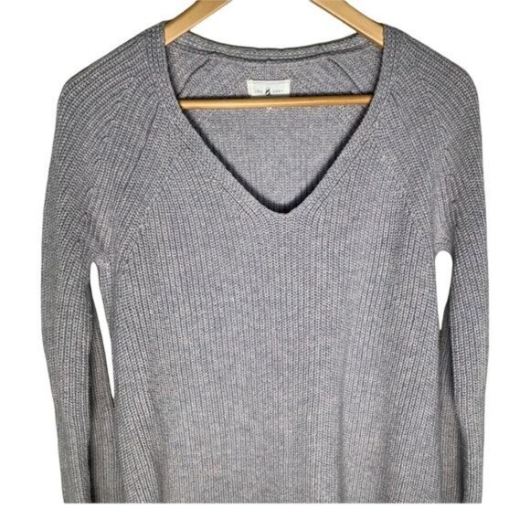 LOFT Lou & Grey Gray Ribbed Knit Sweater | V-Neck Long Sleeve Women’s Small - Picture 3 of 10